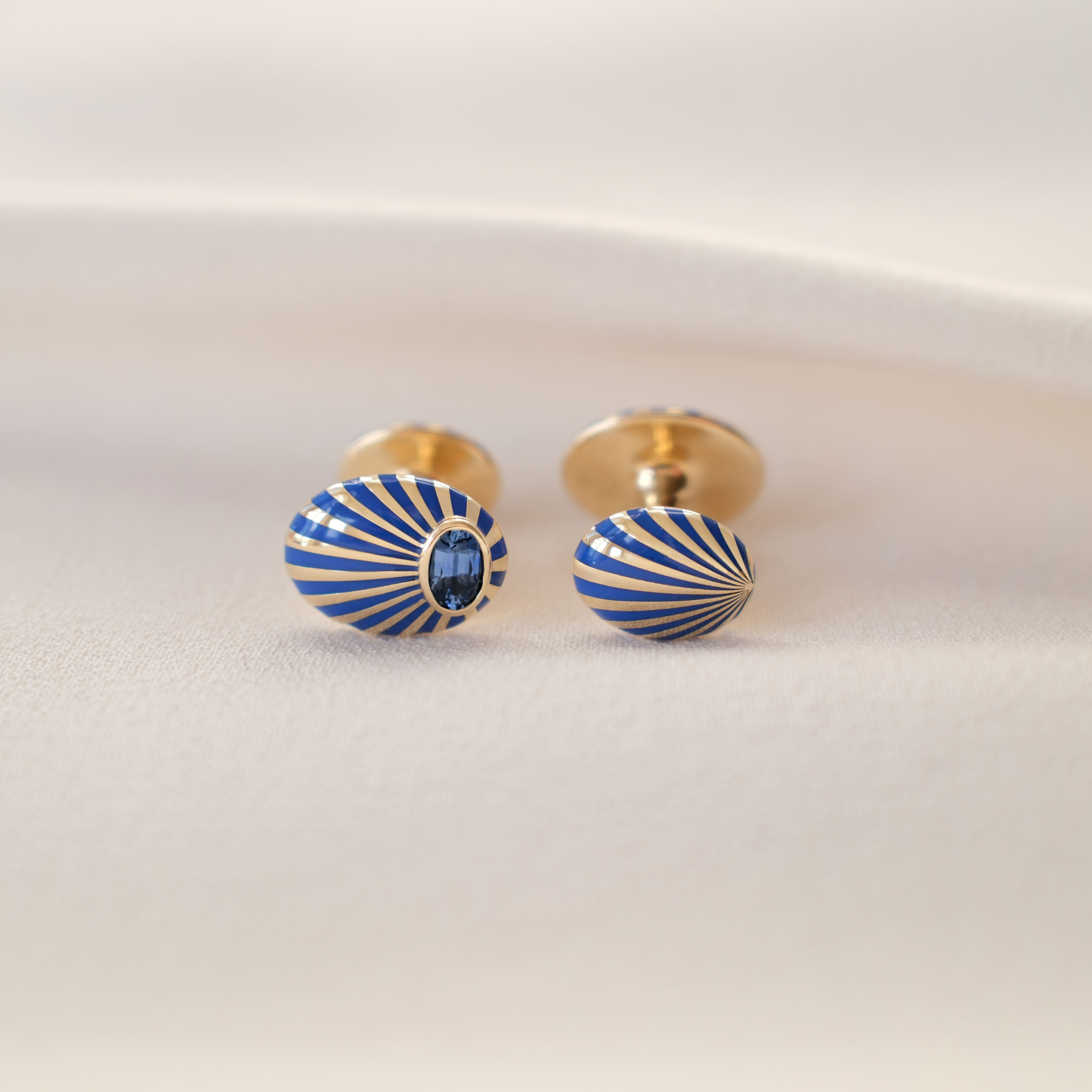 HELIA OVAL CUFFLINKS (SAPPHIRE)