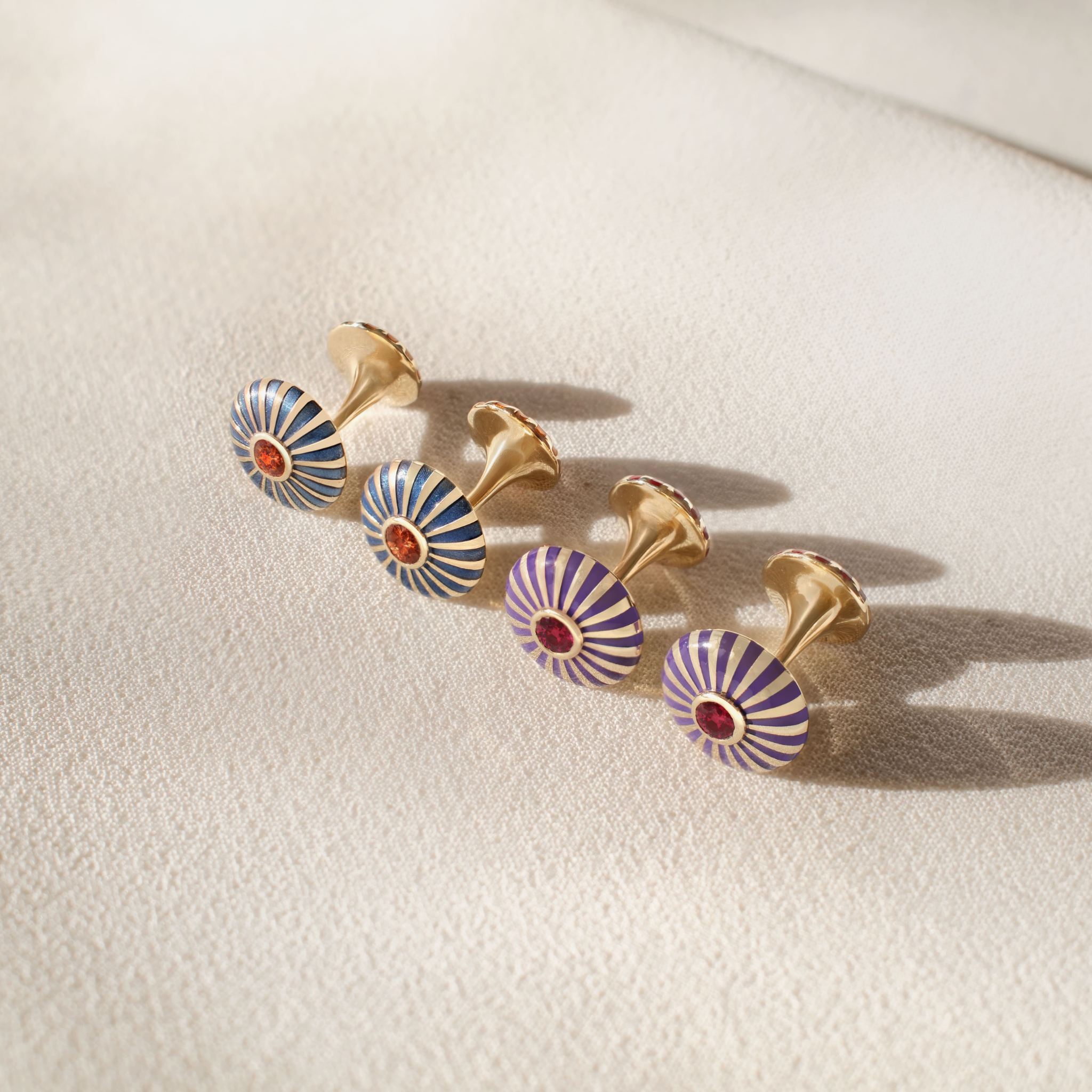 HELIA ROUND CUFFLINKS (RUBY AND PURPLE SAPPHIRE)