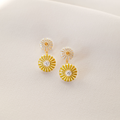 HELIA ROUND EARRINGS (DIAMOND AND YELLOW SAPPHIRE)